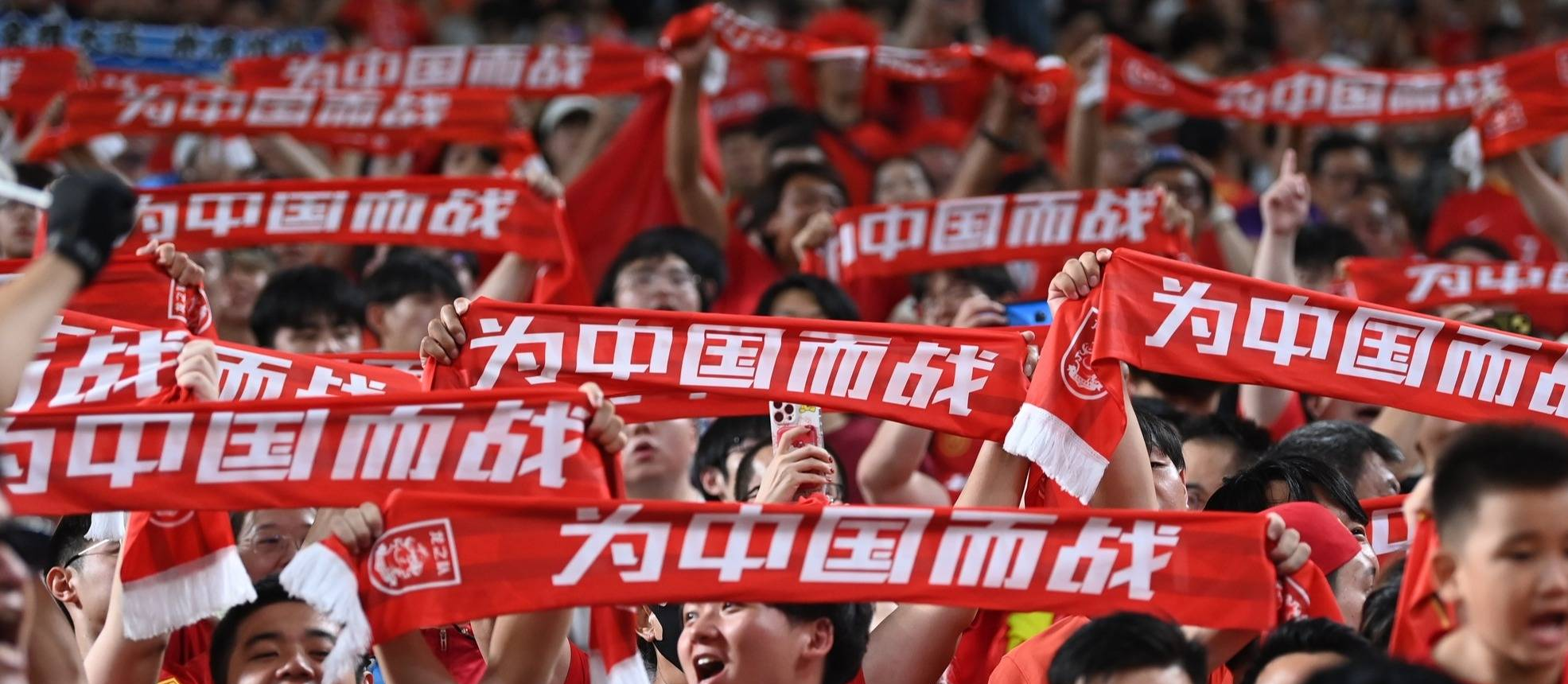 关键对决！国内足球盛况再掀高潮的简单介绍
