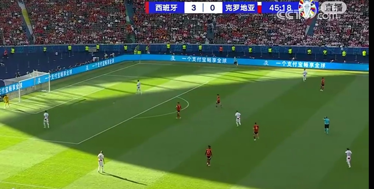 西班牙队与克罗地亚队争夺晋级权 